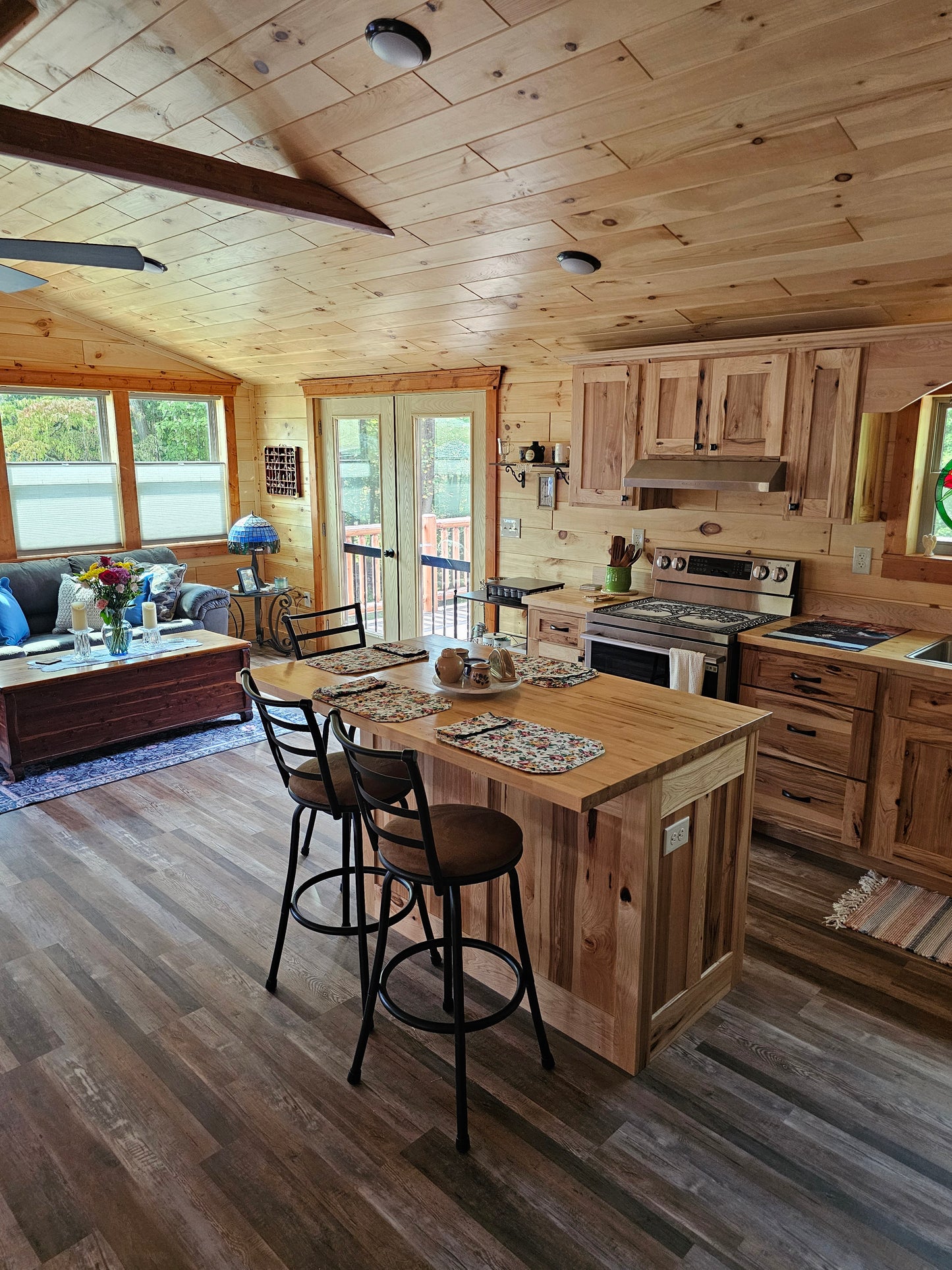 The Craftsman Cabin (2 bed 2 bath, 2 bed 1 bath or 1 bed 1 bath options)
