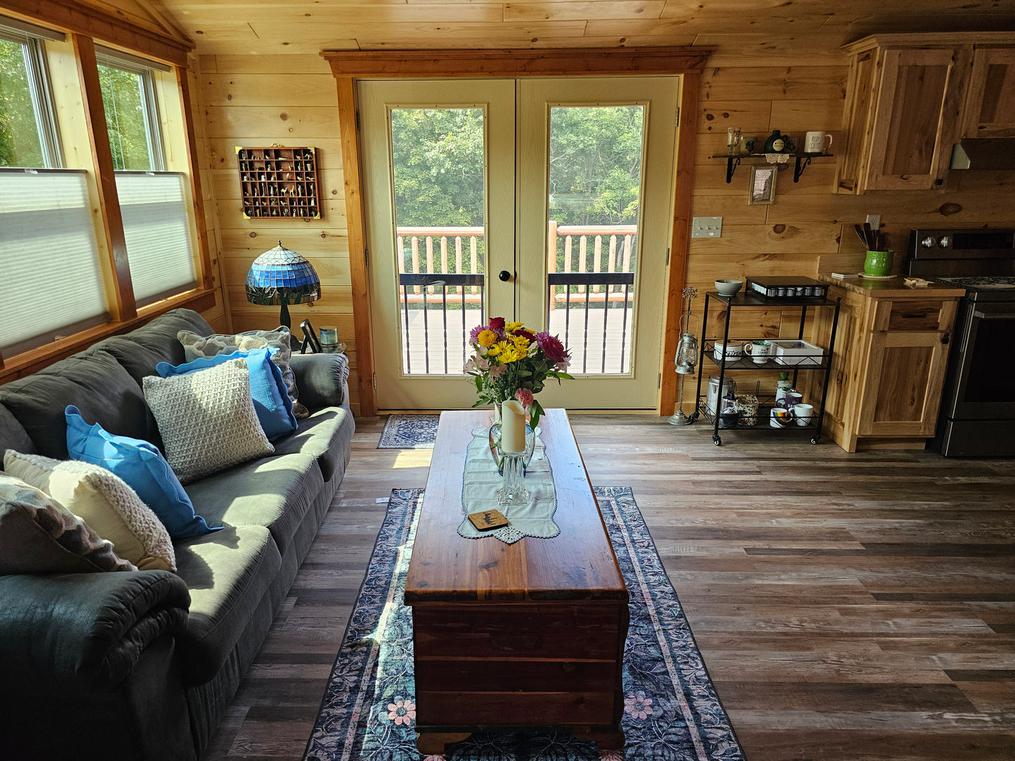 The Craftsman Cabin (2 bed 2 bath, 2 bed 1 bath or 1 bed 1 bath options)