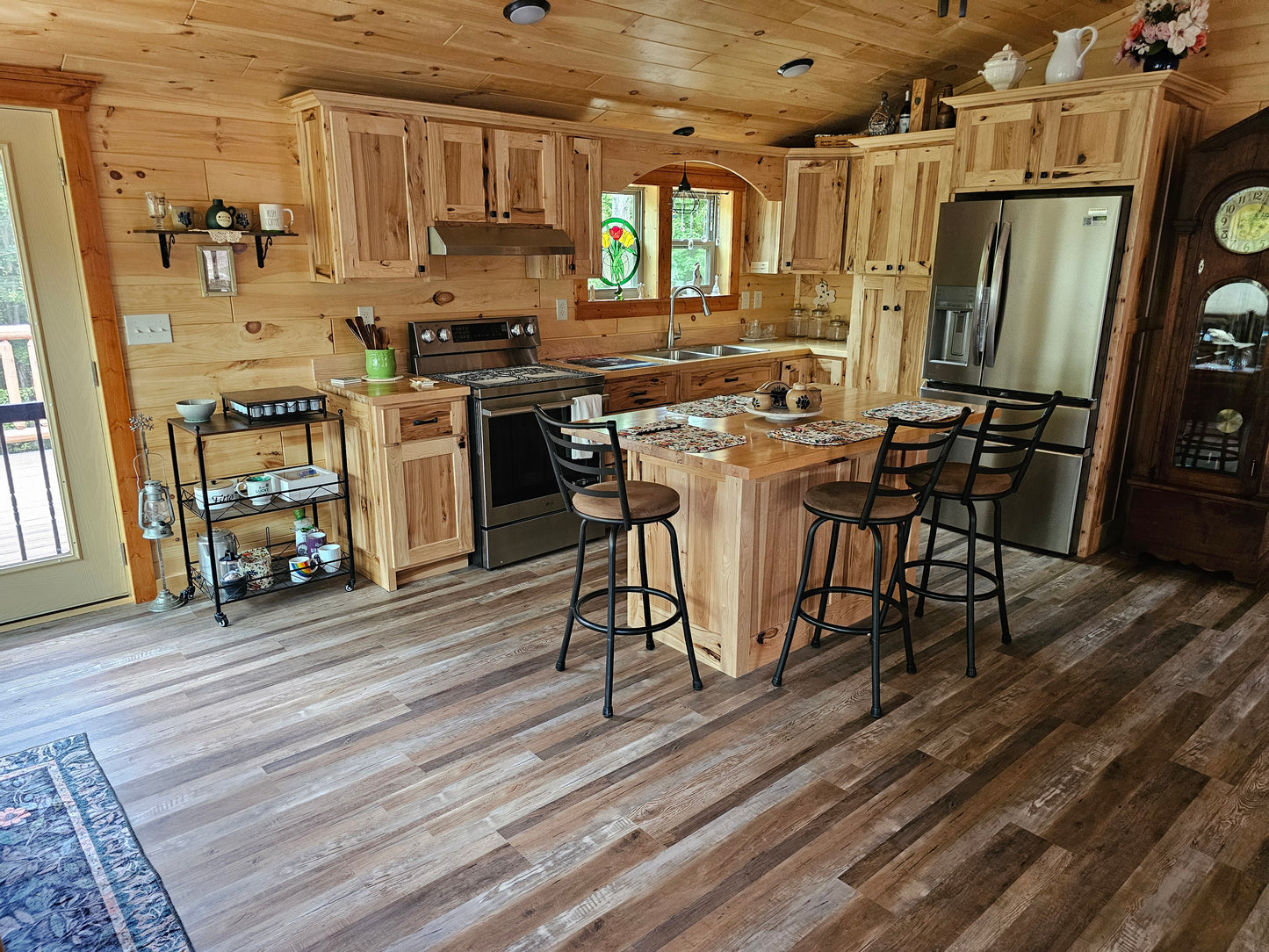 The Craftsman Cabin (2 bed 2 bath, 2 bed 1 bath or 1 bed 1 bath options)