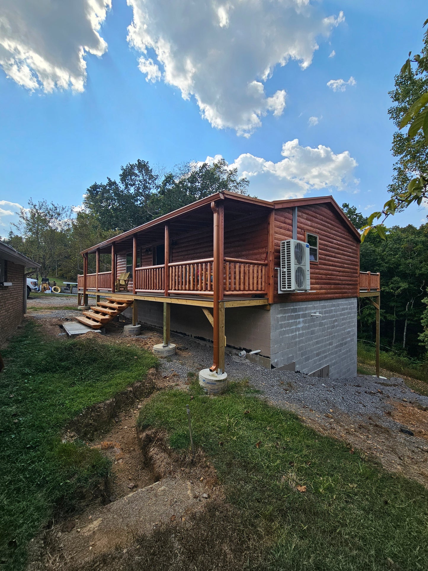 The Craftsman Cabin (2 bed 2 bath, 2 bed 1 bath or 1 bed 1 bath options)