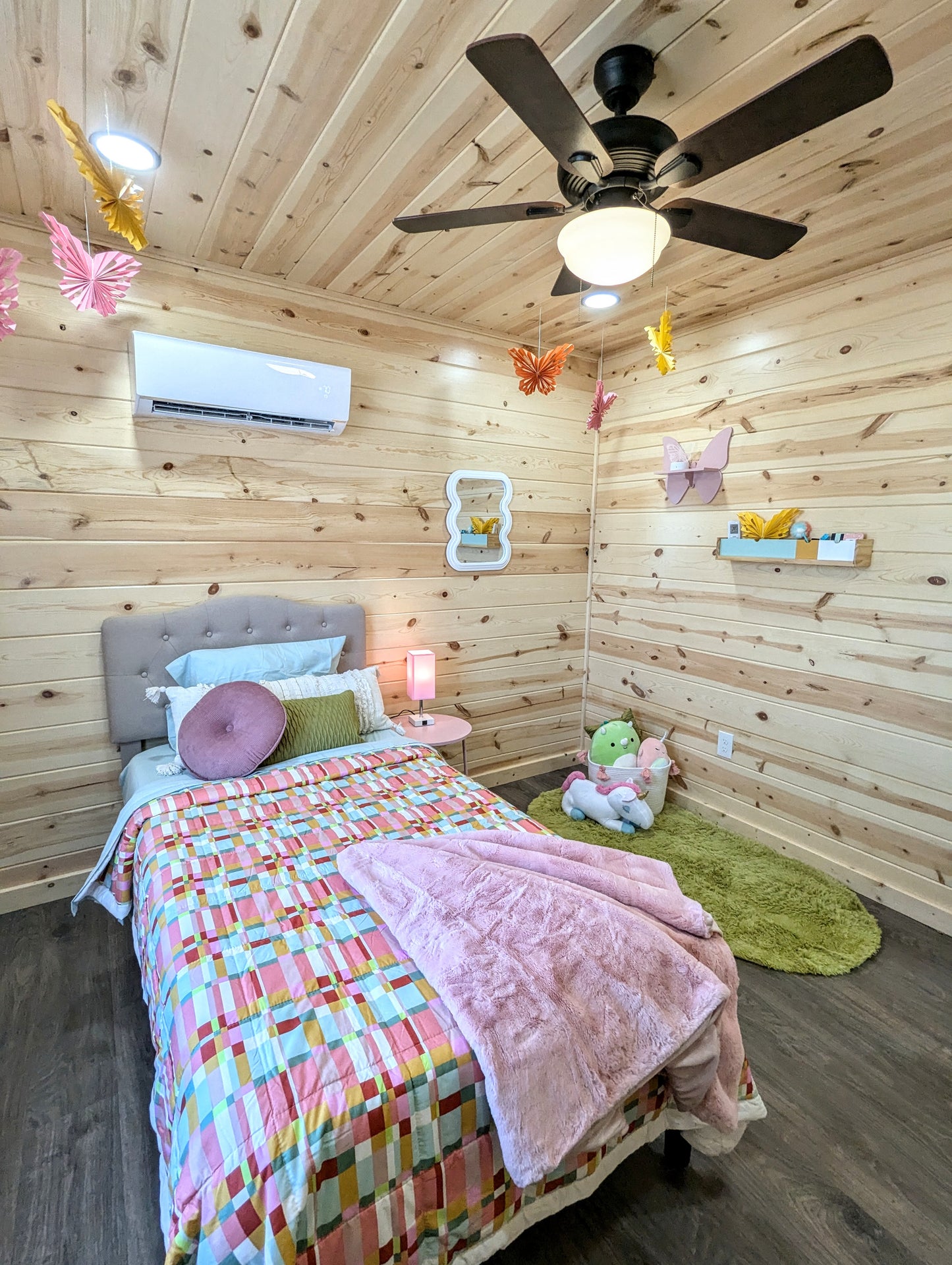 The Gatlinburg Lodge Cabin - ( INDIANA PRICING )