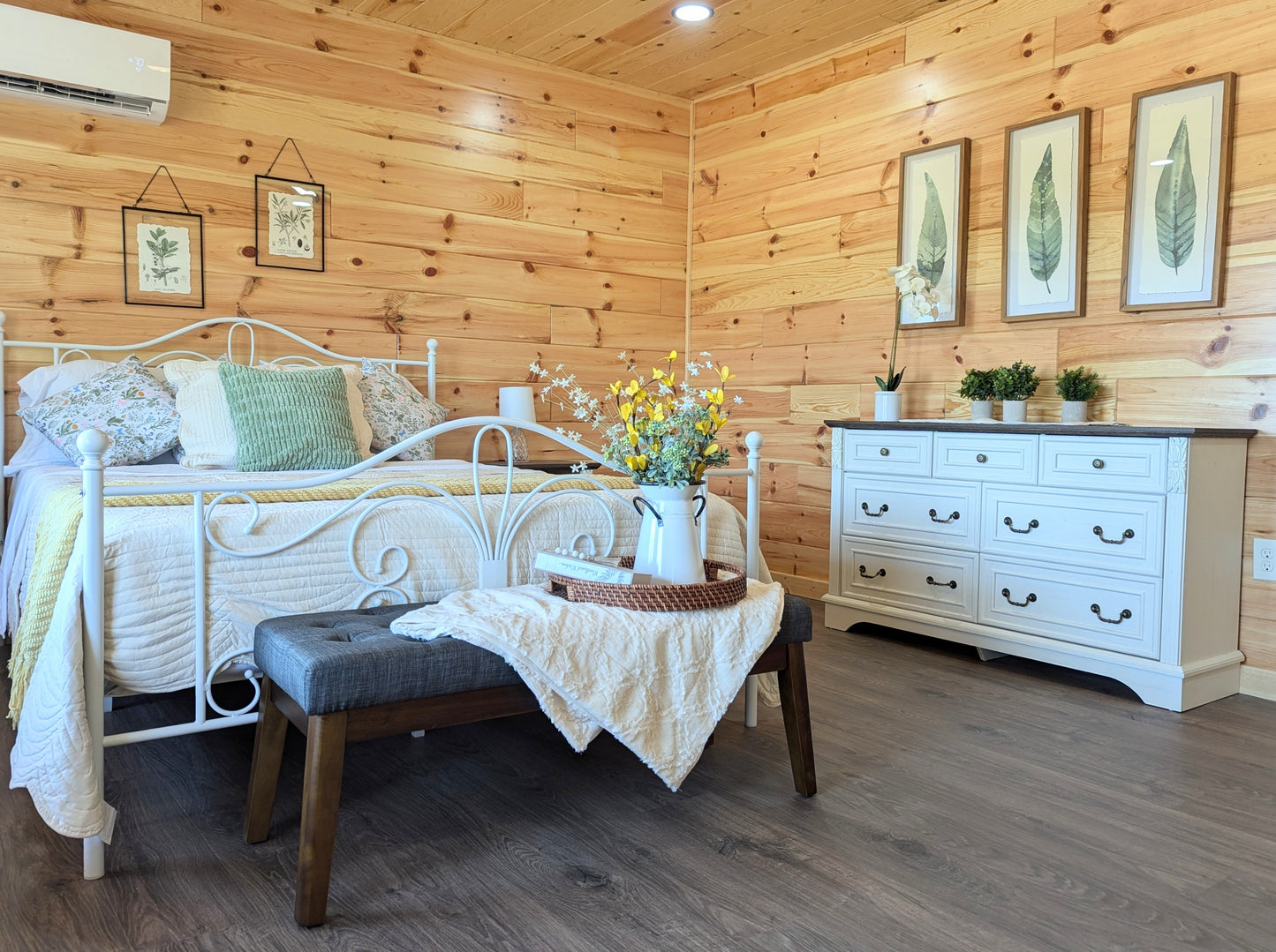 The Gatlinburg Lodge Cabin - ( INDIANA PRICING )