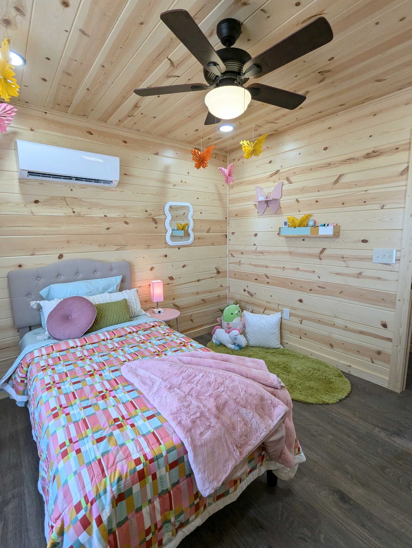 The Gatlinburg Lodge Cabin - ( INDIANA PRICING )