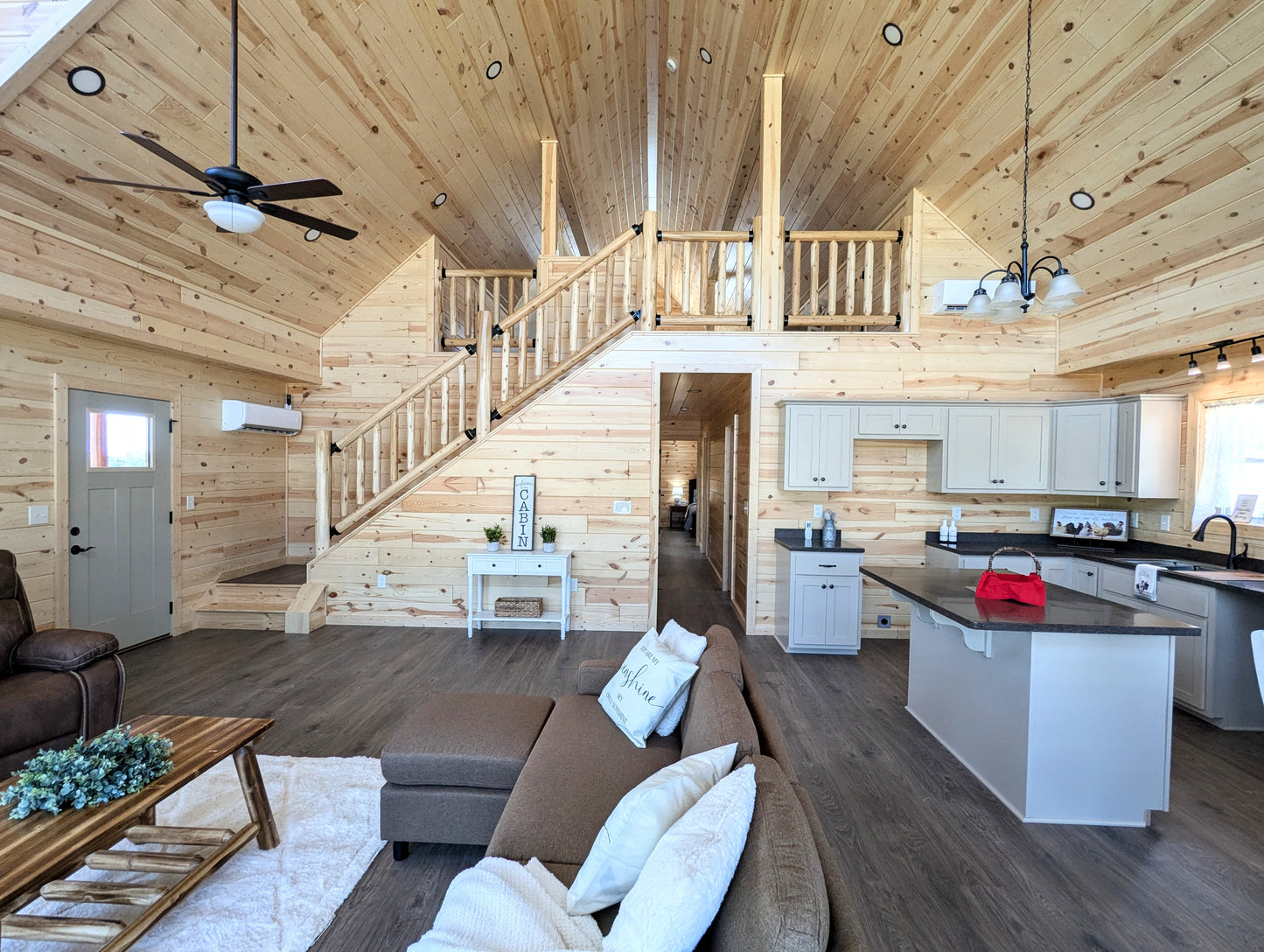 The Gatlinburg Lodge Cabin - ( INDIANA PRICING )