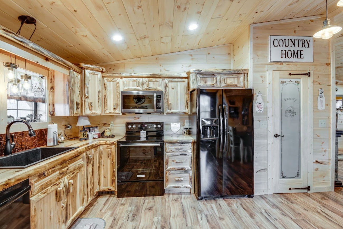 The Craftsman Cabin (2 bed 2 bath, 2 bed 1 bath or 1 bed 1 bath options)