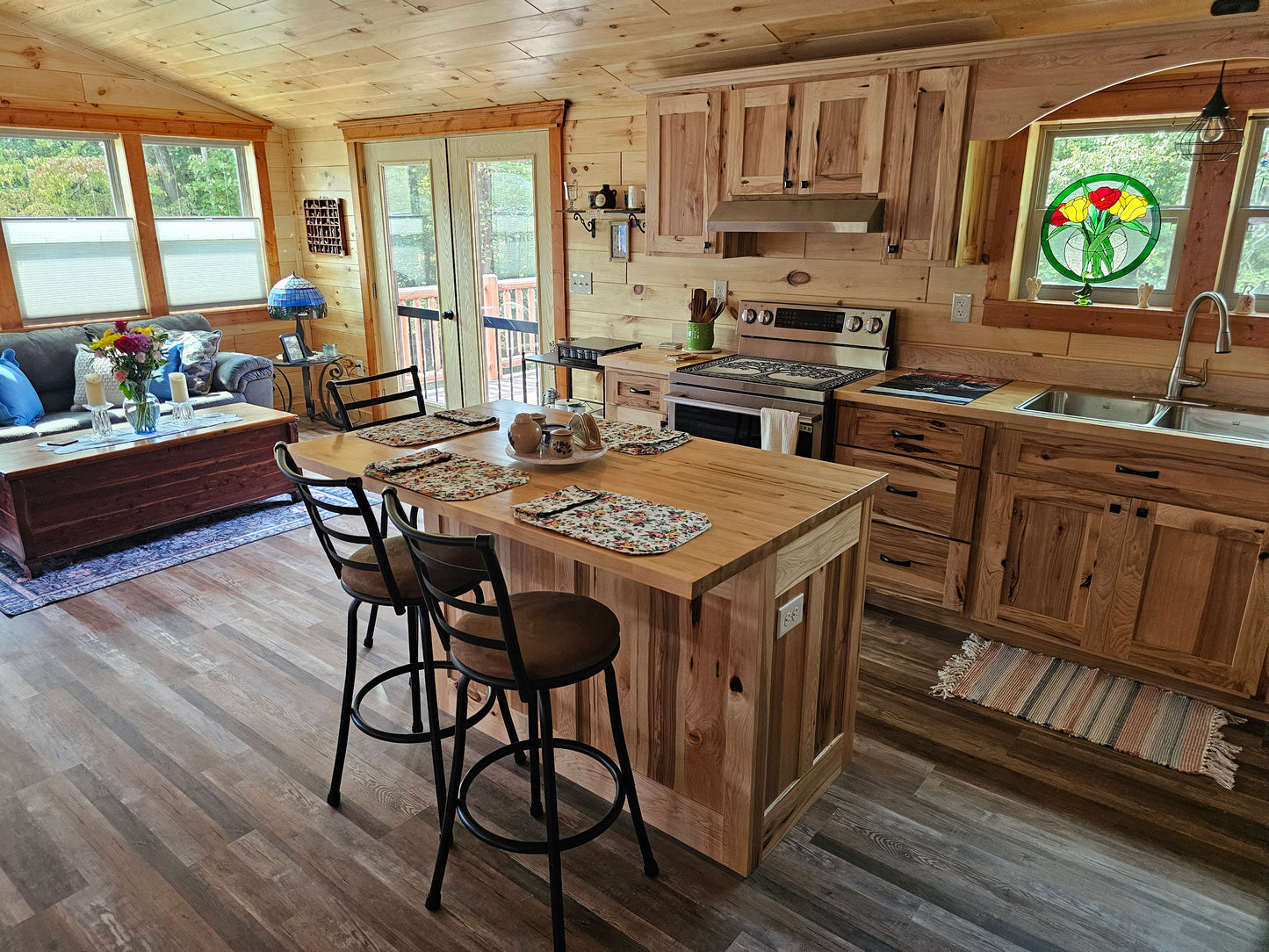 The Craftsman Cabin (2 bed 2 bath, 2 bed 1 bath or 1 bed 1 bath options)