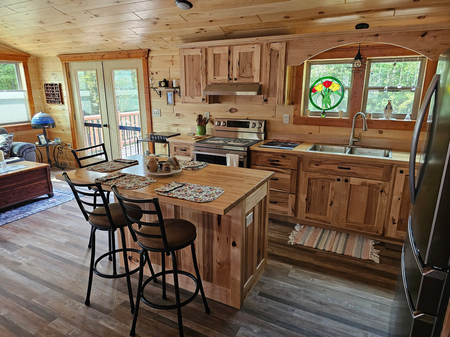 The Craftsman Cabin (2 bed 2 bath, 2 bed 1 bath or 1 bed 1 bath options)
