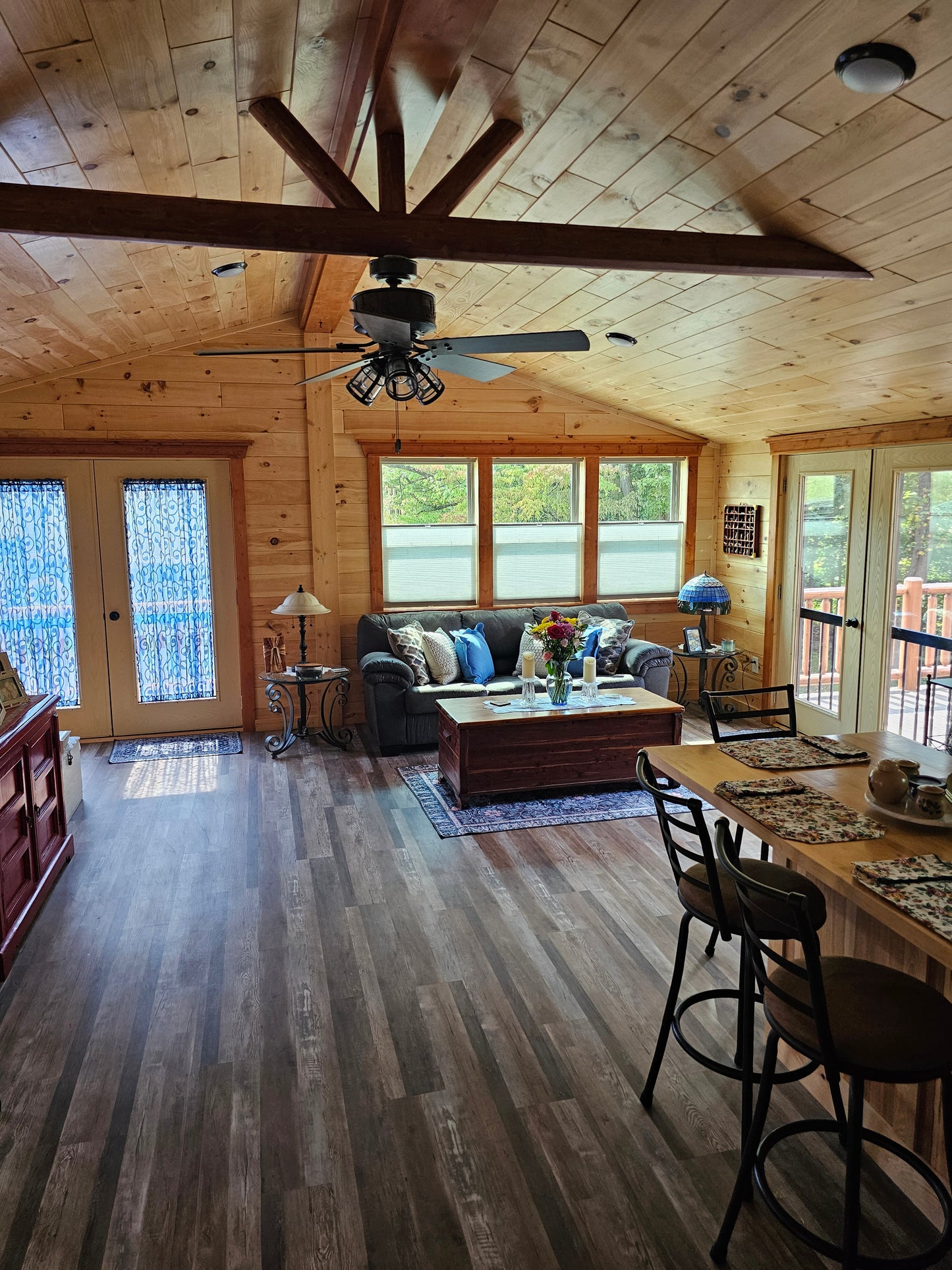 The Craftsman Cabin (2 bed 2 bath, 2 bed 1 bath or 1 bed 1 bath options)