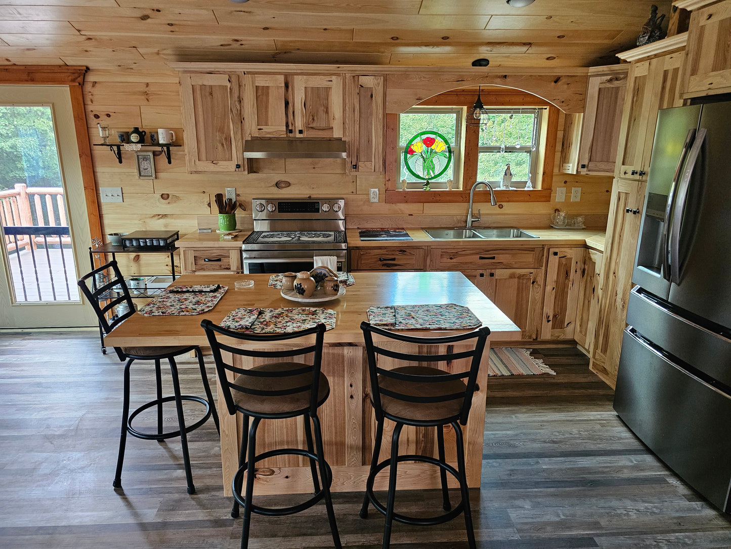 The Craftsman Cabin (2 bed 2 bath, 2 bed 1 bath or 1 bed 1 bath options)