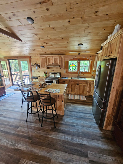 The Craftsman Cabin (2 bed 2 bath, 2 bed 1 bath or 1 bed 1 bath options)