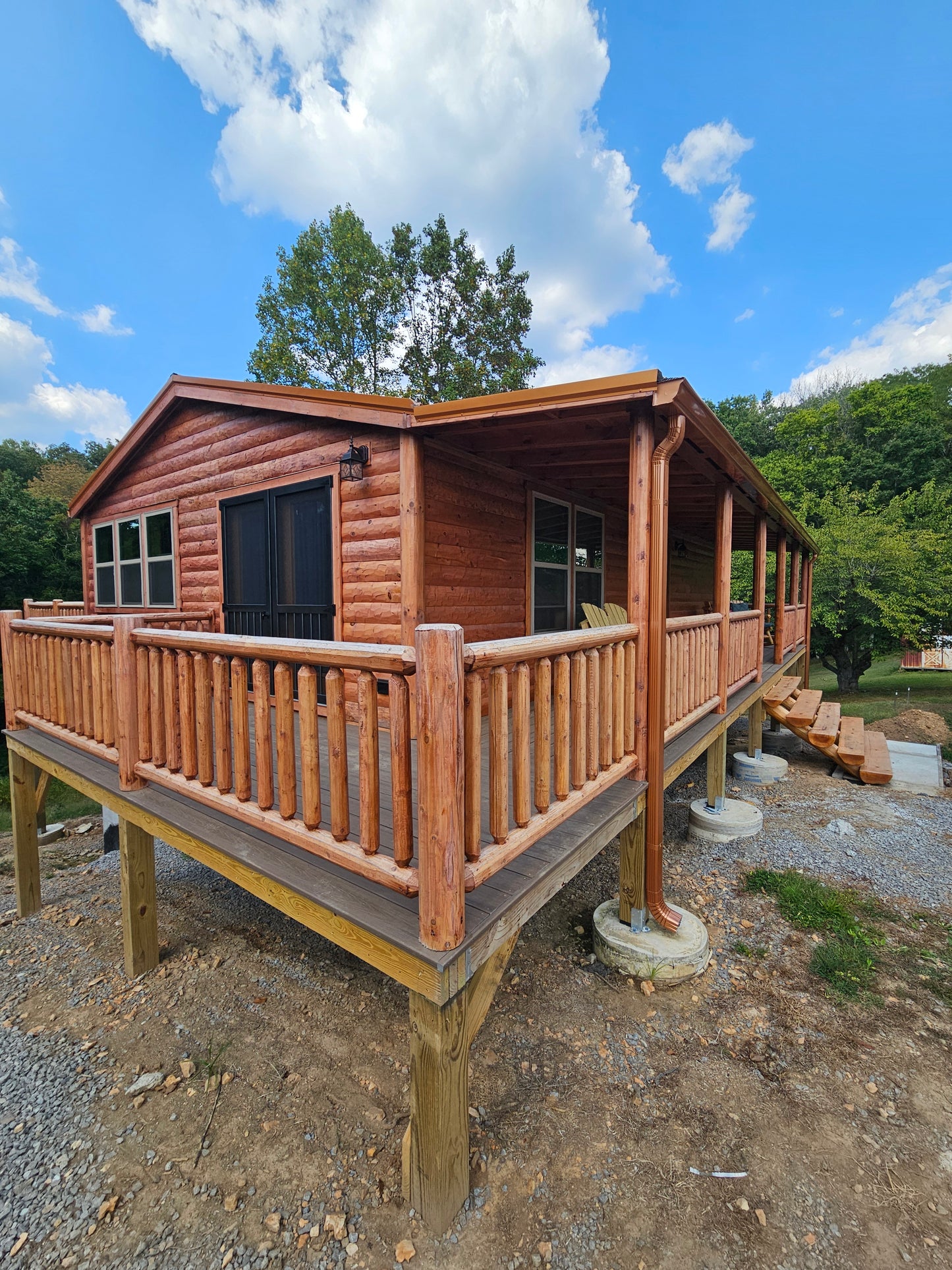 The Craftsman Cabin (2 bed 2 bath, 2 bed 1 bath or 1 bed 1 bath options)