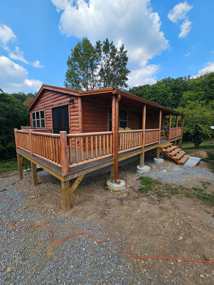 The Craftsman Cabin (2 bed 2 bath, 2 bed 1 bath or 1 bed 1 bath options)