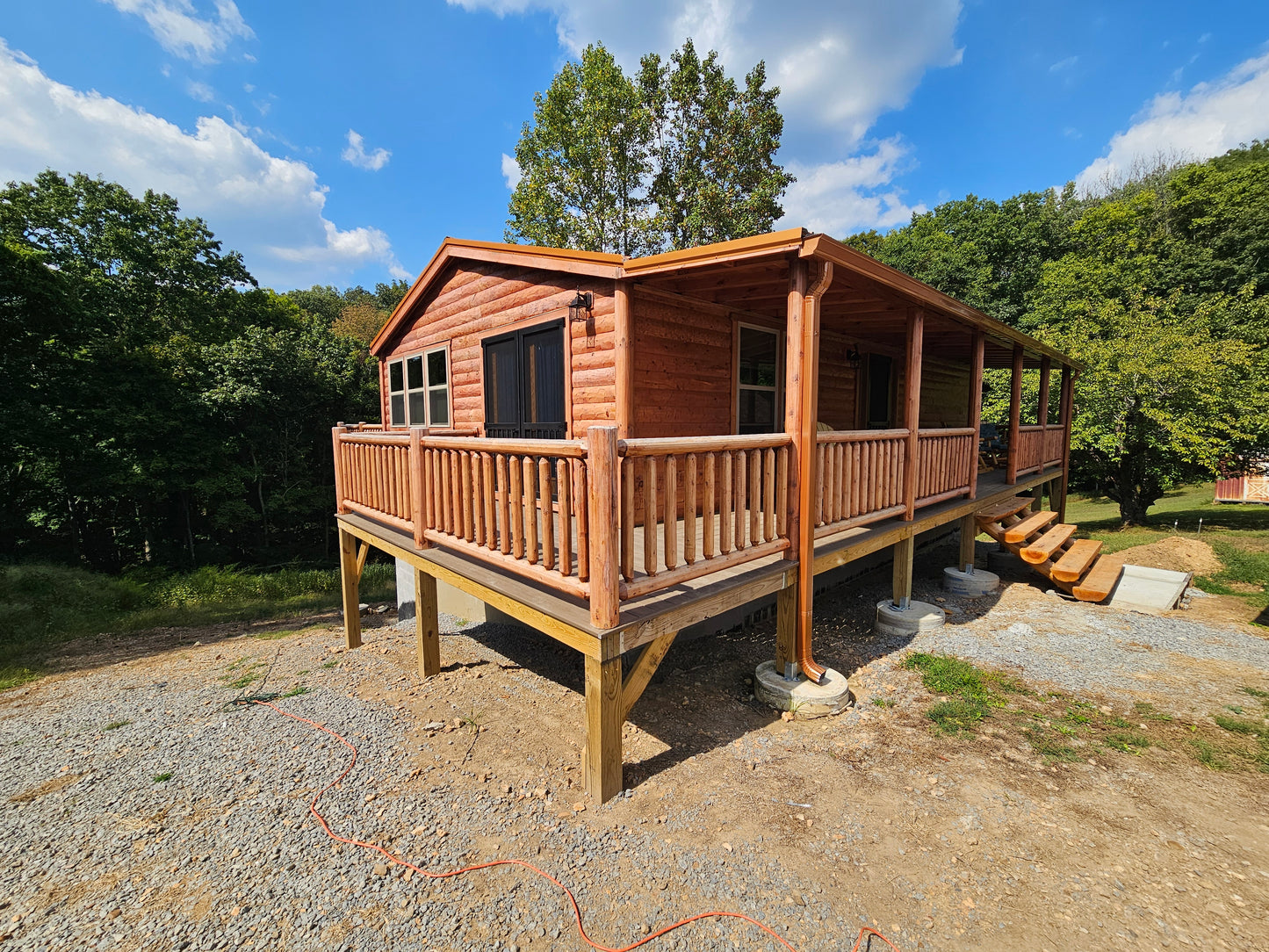 The Craftsman Cabin (2 bed 2 bath, 2 bed 1 bath or 1 bed 1 bath options)
