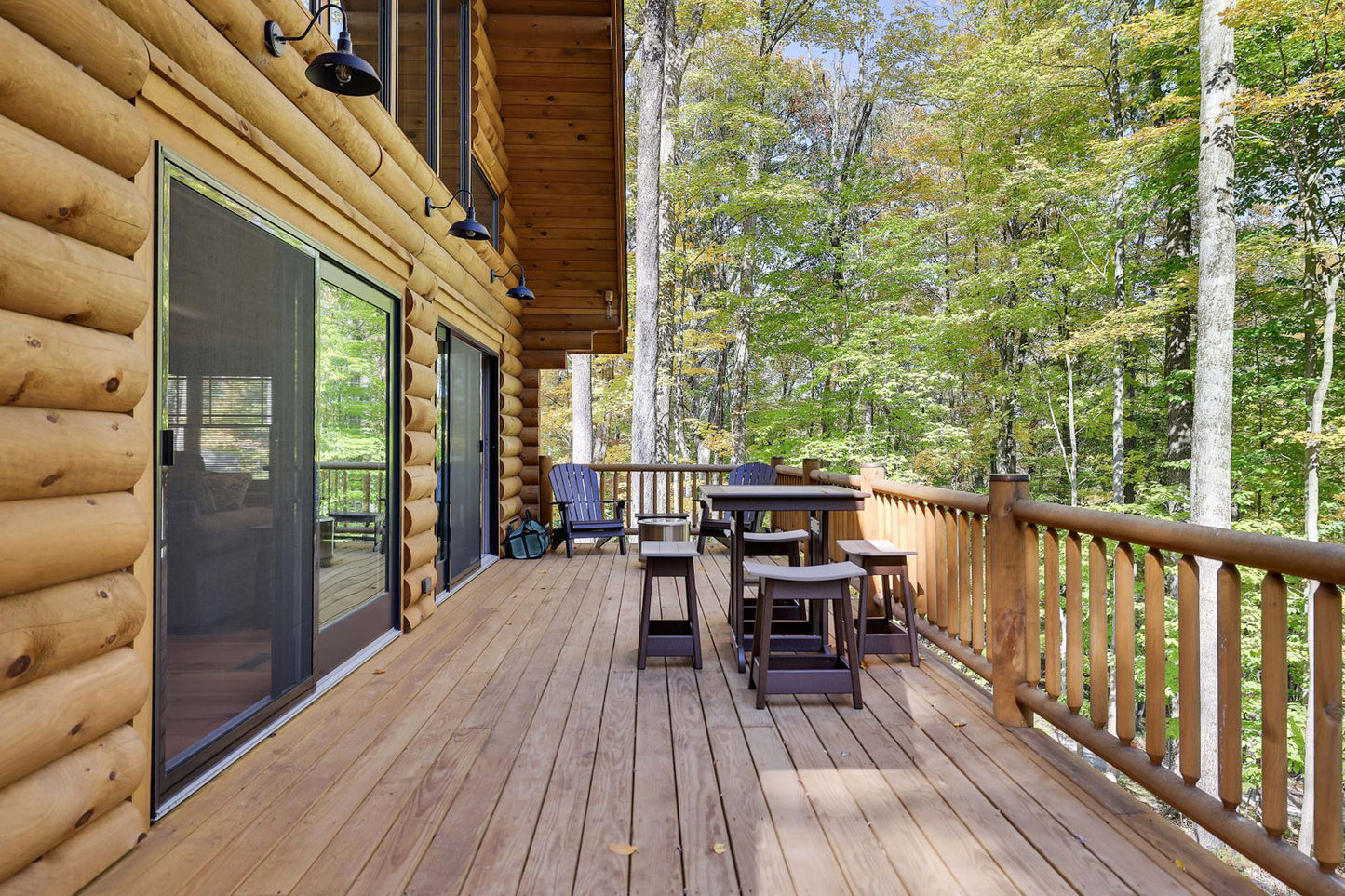 The Fox Trot Cabin – Luxury Log Home Kit