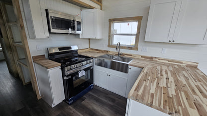 The Mason – Best-Selling Park Model RV Built for Comfort & Function
