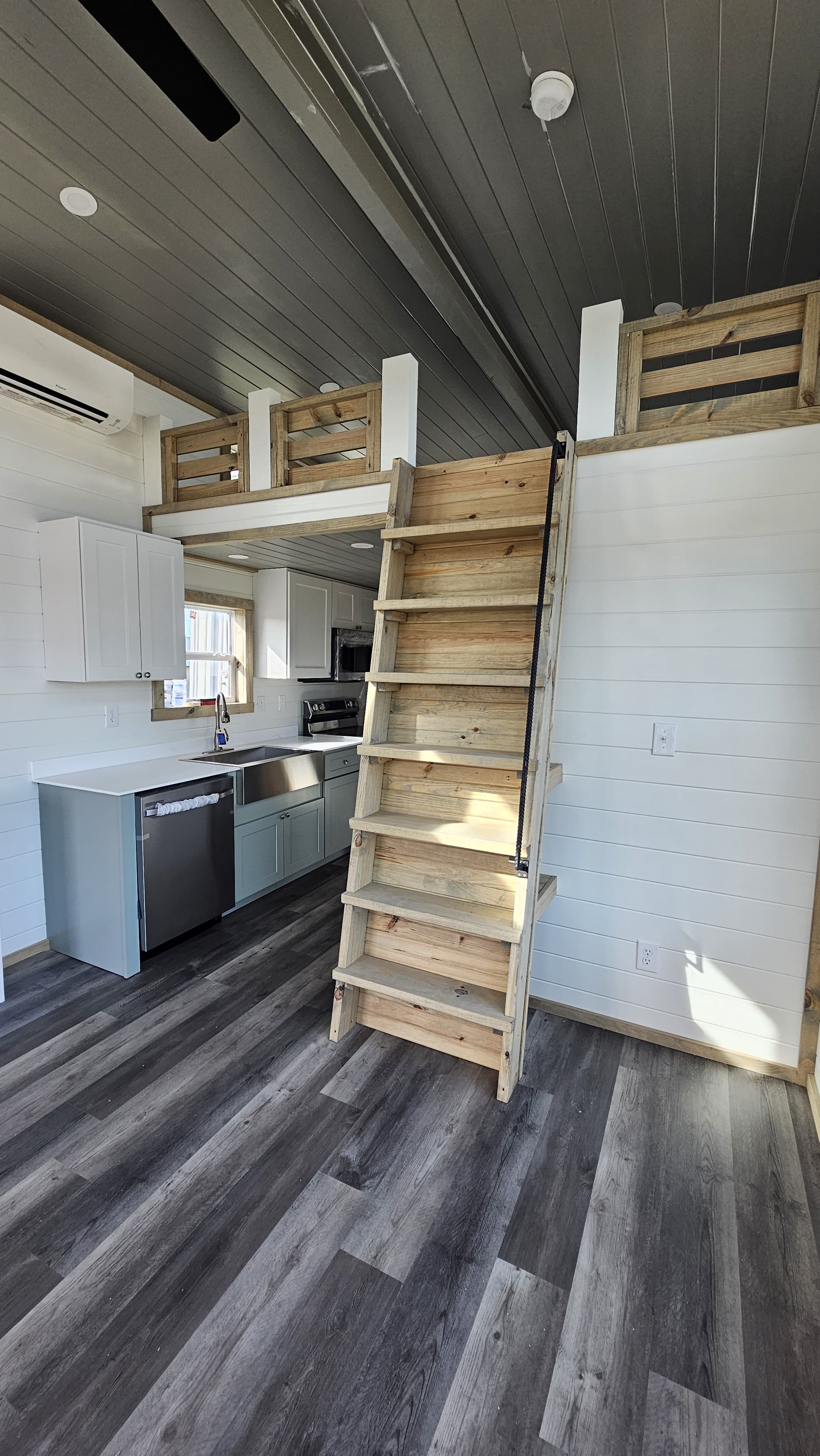 The Drift Evergreen – Modern Park Model with Loft & Bunk Room (1