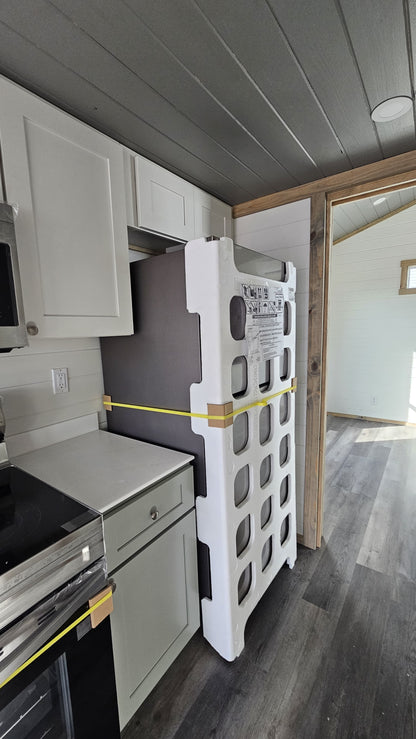 The Drift Evergreen – Modern Park Model with Loft & Bunk Room (1 IN STOCK!)