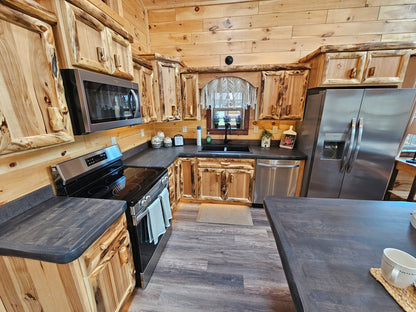 Amish Built Appalachian Cabin (Shipping and Set up based on the location of your state)