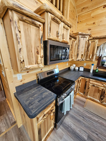 Amish Built Appalachian Cabin (Shipping and Set up based on the location of your state)