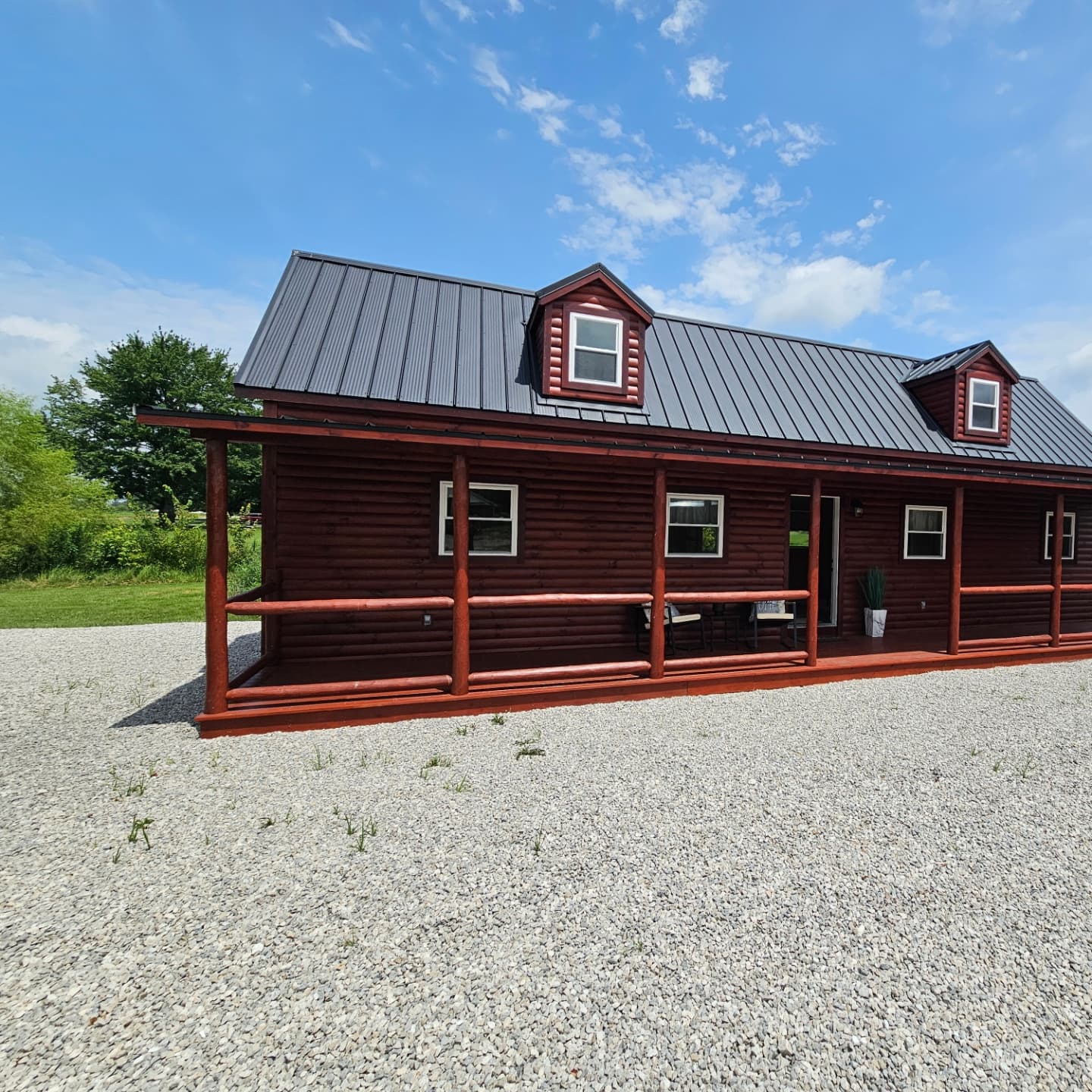 MODERN BIG BERTHA 3.0 (3 BED 2 BATH)