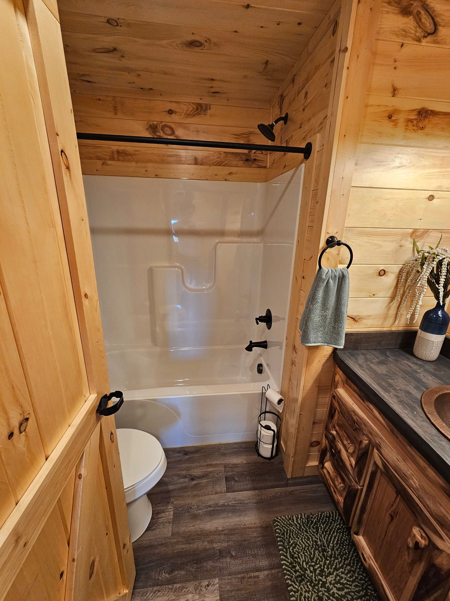 Amish Built Appalachian Cabin (Shipping and Set up based on the location of your state)