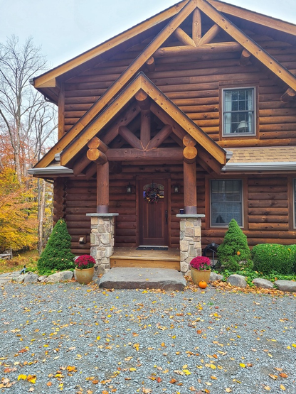 The Cameroon Cabin – Luxury Log Home Kit