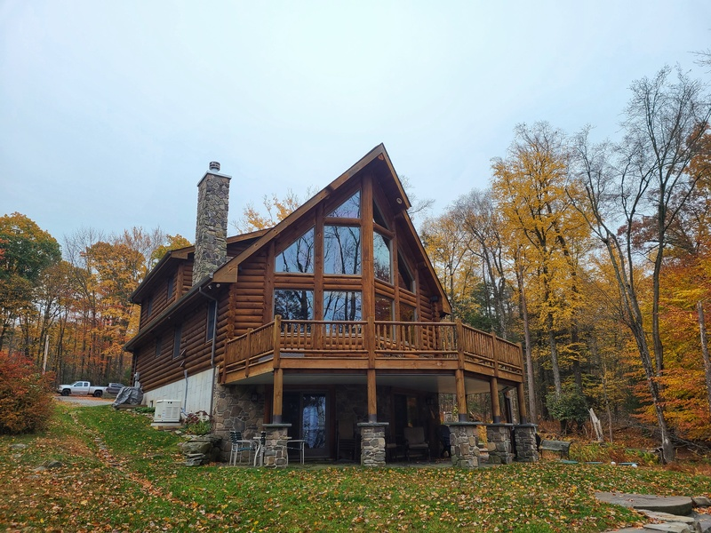 The Cameroon Cabin – Luxury Log Home Kit