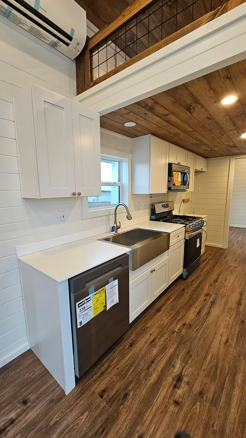 The Driftwood Loft – Modern Park Model with Loft & Bunk Room