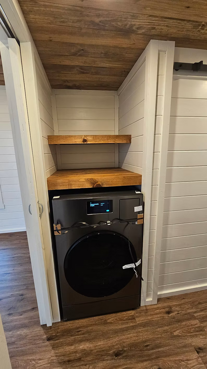 The Driftwood Loft – Modern Park Model with Loft & Bunk Room