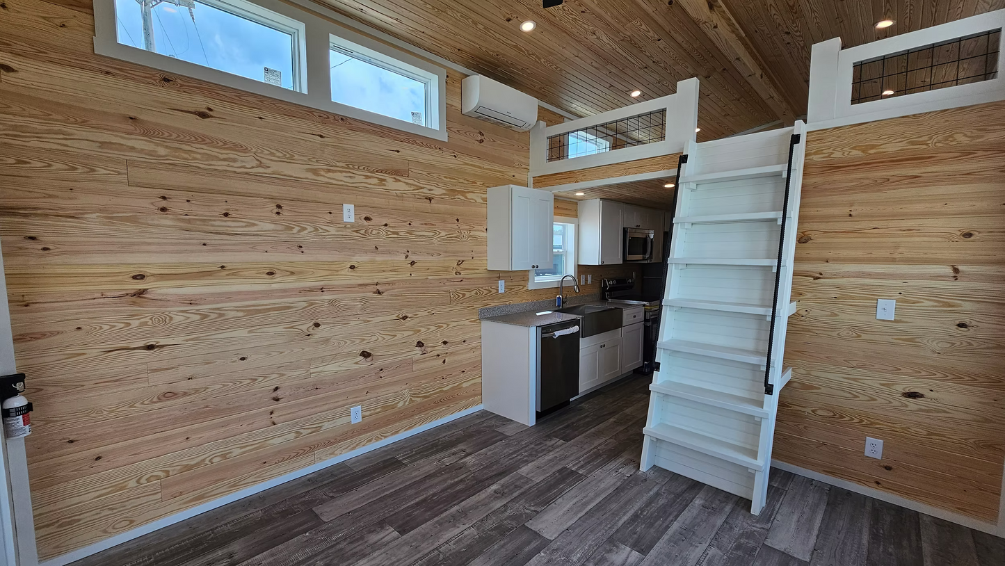 The Drift Haven – Modern Park Model with Loft & Bunk Room