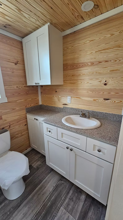 The Drift Haven – Modern Park Model with Loft & Bunk Room