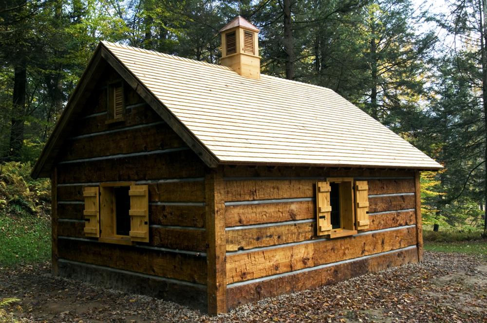 The Dreamy Fields Cabin – Luxury Log Home Kit