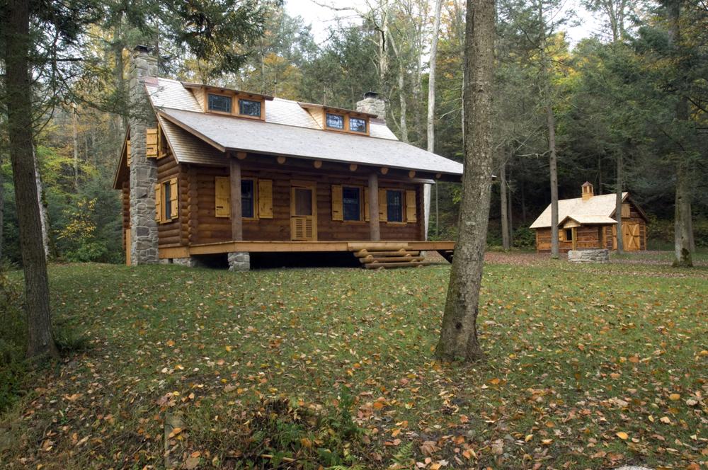 The Dreamy Fields Cabin – Luxury Log Home Kit