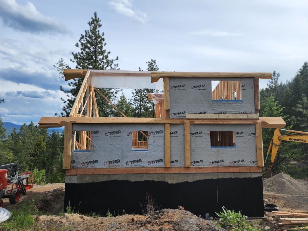Moose Lodge Cabin Kit (2 sizes offered)