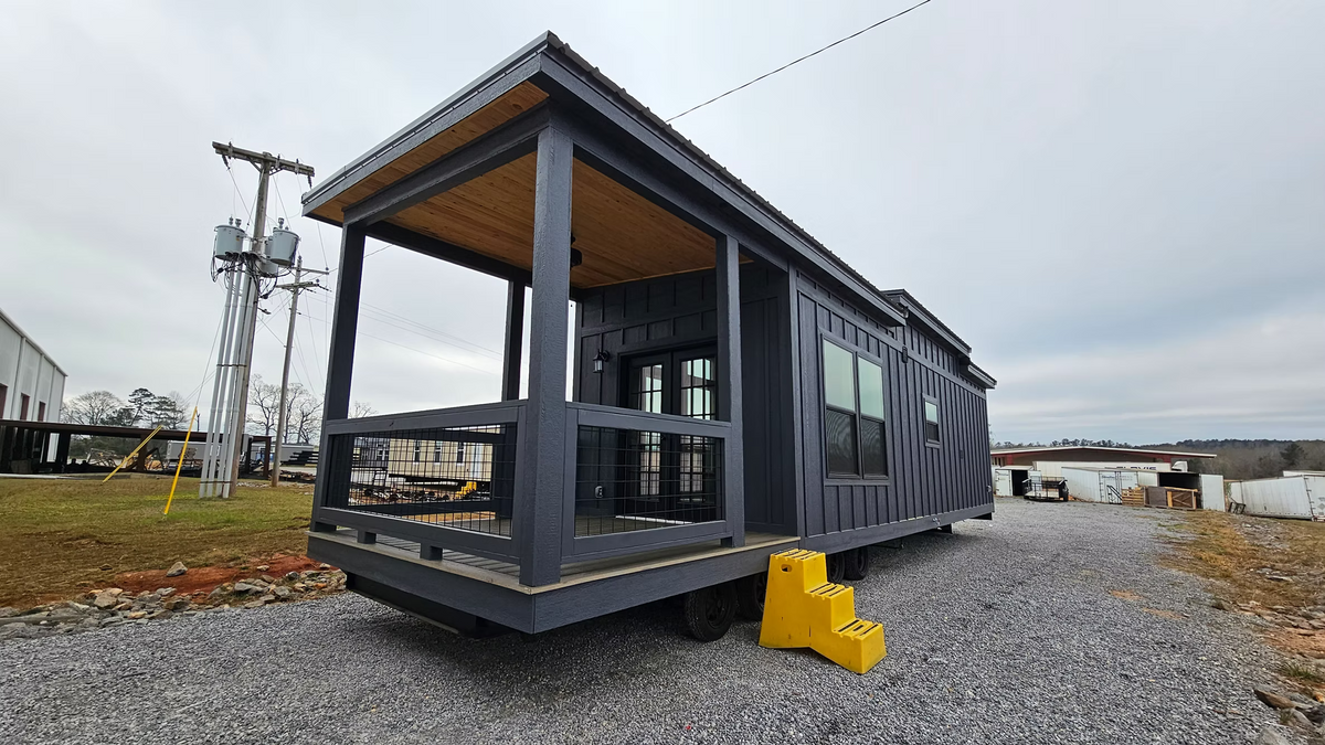Monoslope Modular The Skyhaven – Modern Park Model RV with Loft And Monoslope Design ...