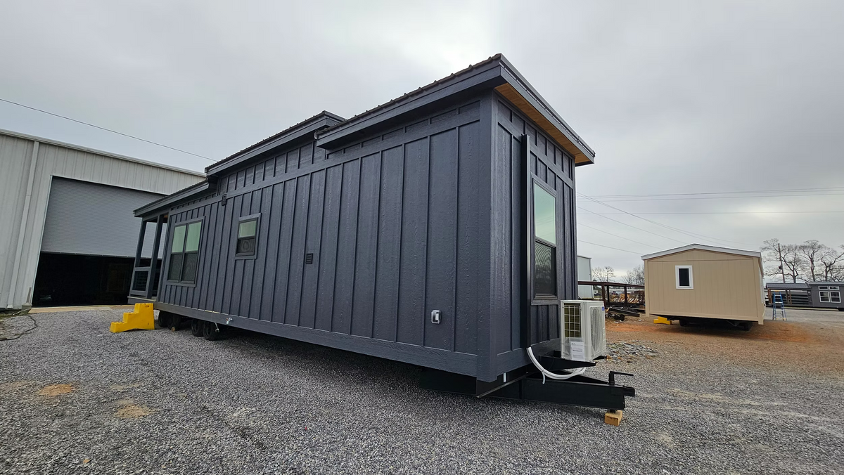 Monoslope Modular The Skyhaven – Modern Park Model RV with Loft And Monoslope Design ...