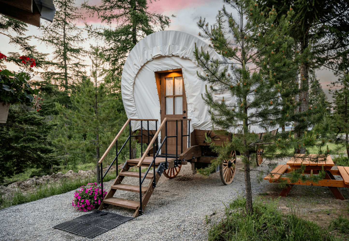 Amish Built Cabin Wagon - Inspired by Oregon Trail